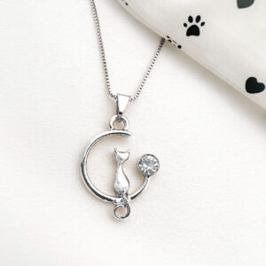 Colar de gatinho na lua ponto de luz em ródio branco